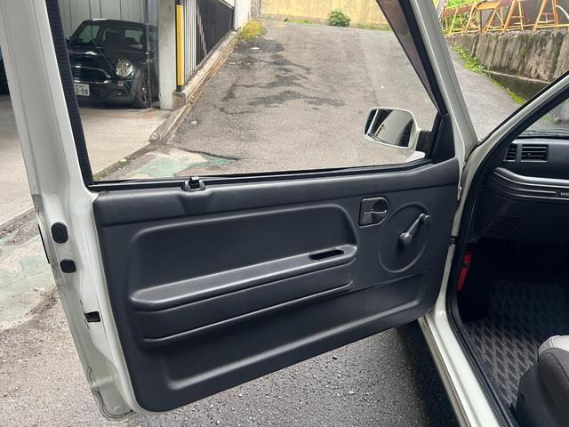 アルトワークス ＲＳ／Ｘ　５ＭＴ　ＤＯＨＣ　インタークーラーターボ　２ＷＤ　ワンオーナー　スズキスポーツショック　エスペリアサス　５ＺＩＧＥＮマフラー　５ＺＩＧＥＮ１３インチアルミ　エアクリーナー　フロントスタビライザー（32枚目）