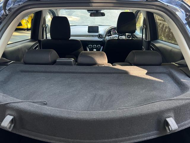 デミオ ＸＤツーリング　６ＭＴ　ディーゼルターボ　プッシュスタート　スマートキー２本　アイドリングストップ　スマートシティブレーキサポート　ヘッドアップディスプレイ　ビルトインＥＴＣ　１６インチアルミ　カラーバックモニター（30枚目）