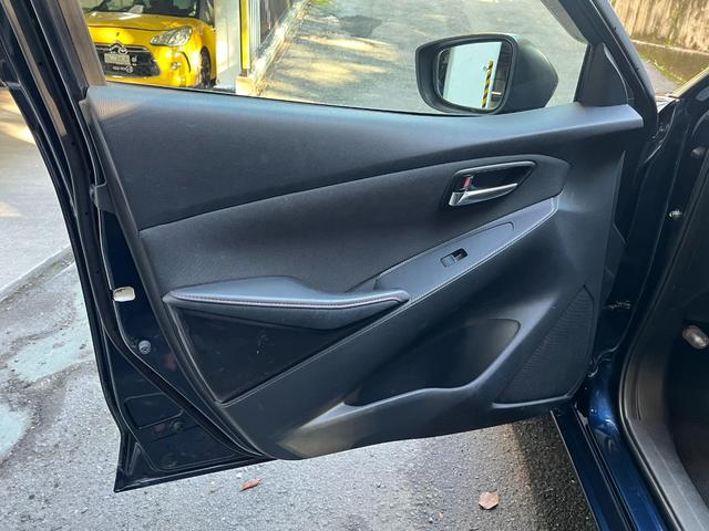 デミオ ＸＤツーリング　６ＭＴ　ディーゼルターボ　プッシュスタート　スマートキー２本　アイドリングストップ　スマートシティブレーキサポート　ヘッドアップディスプレイ　ビルトインＥＴＣ　１６インチアルミ　カラーバックモニター（45枚目）