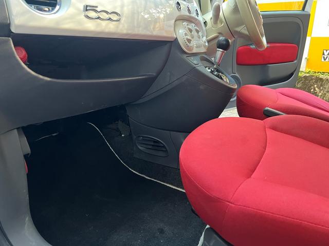 500 ツインエア ポップ 2025年11月クラッチ交換済 ツインエア ターボ デュアロジック 地デジナビ ETC キーレス×1本 スペアキー×1本 スペアタイヤ(37枚目)