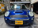 ＭＩＮＩ クーパーＳ　６速ＭＴ　ガラスサンルーフ　レザーシート　ツートンカラー（4枚目）