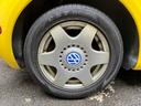 VOLKSWAGEN NEW BEETLE