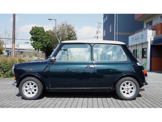 ＭＩＮＩ クーパー１．３ｉ　３５台限定　ジョンクーパーグランプリ（7枚目）