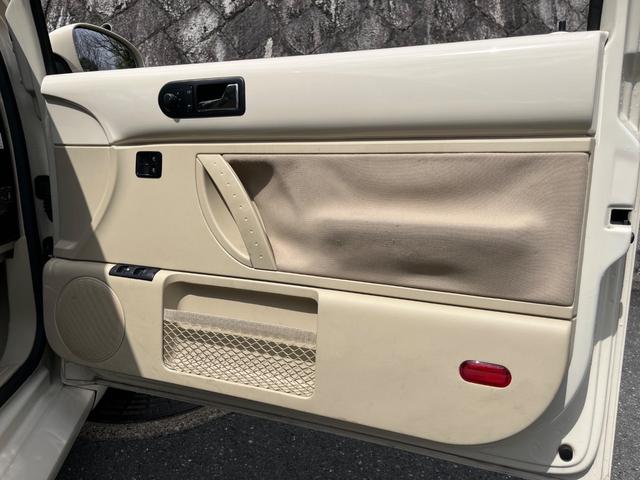 ニュービートル プライムエディション　最終モデル　特別仕様車　６速ＡＴ　シートヒーター　リアパークセンサー　バックカメラ　ＥＴＣ　スペアキー　１６インチホイール（31枚目）
