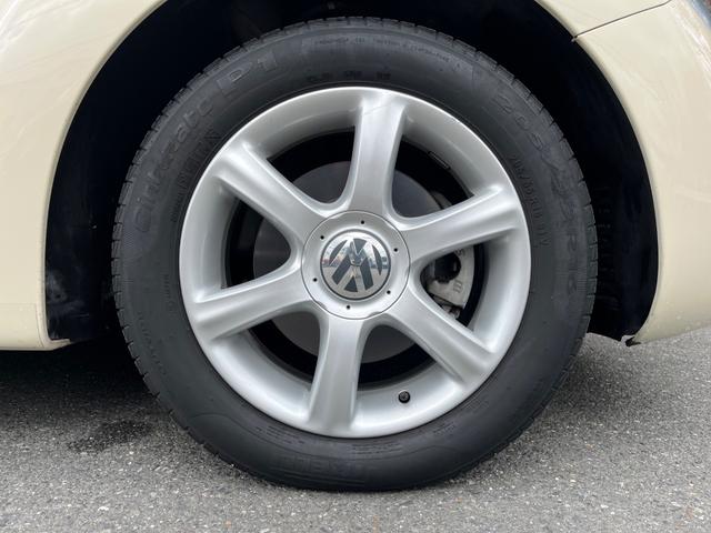 ニュービートル プライムエディション　最終モデル　特別仕様車　６速ＡＴ　シートヒーター　リアパークセンサー　バックカメラ　ＥＴＣ　スペアキー　１６インチホイール（37枚目）