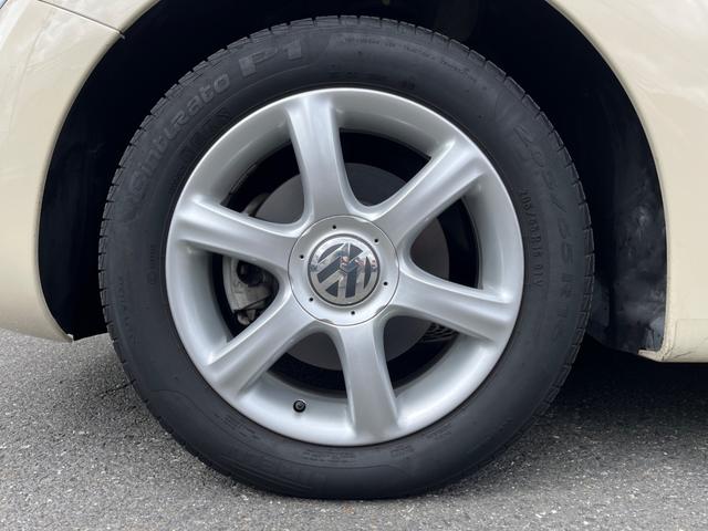 ニュービートル プライムエディション　最終モデル　特別仕様車　６速ＡＴ　シートヒーター　リアパークセンサー　バックカメラ　ＥＴＣ　スペアキー　１６インチホイール（39枚目）