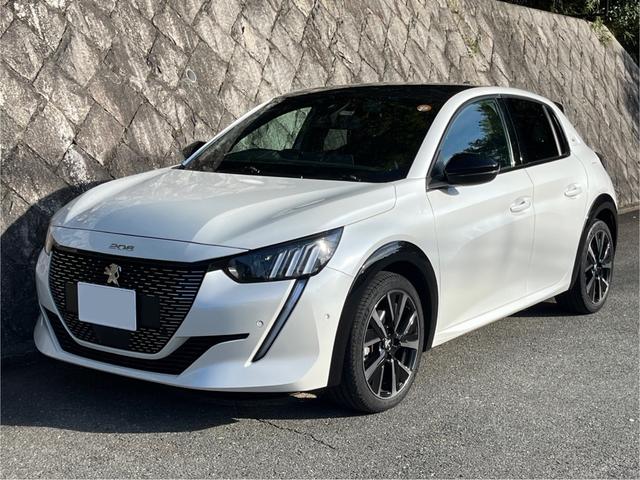 208 GT 2年保証 新シフト シートヒーター 8速AT パドルシフト 純正デジタルインナーミラー ドラレコ ETC スマートキー LEDライト AppleCarPlay アクティブクルーズコントロール 禁煙車(9枚目)