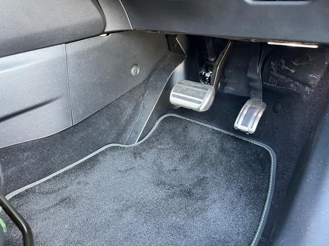 208 GT 2年保証 新シフト シートヒーター 8速AT パドルシフト 純正デジタルインナーミラー ドラレコ ETC スマートキー LEDライト AppleCarPlay アクティブクルーズコントロール 禁煙車(19枚目)