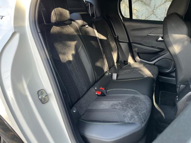 208 GT 2年保証 新シフト シートヒーター 8速AT パドルシフト 純正デジタルインナーミラー ドラレコ ETC スマートキー LEDライト AppleCarPlay アクティブクルーズコントロール 禁煙車(24枚目)