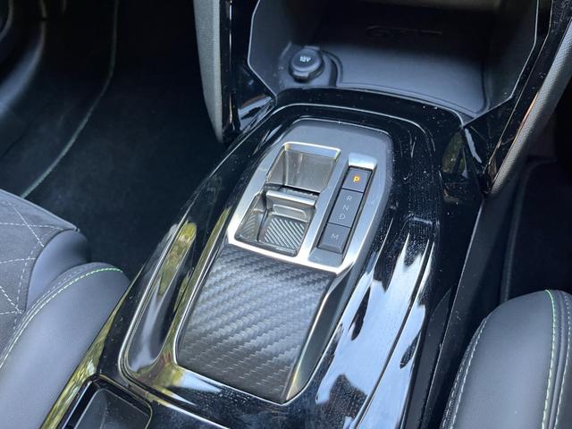 208 GT 2年保証 新シフト シートヒーター 8速AT パドルシフト 純正デジタルインナーミラー ドラレコ ETC スマートキー LEDライト AppleCarPlay アクティブクルーズコントロール 禁煙車(34枚目)