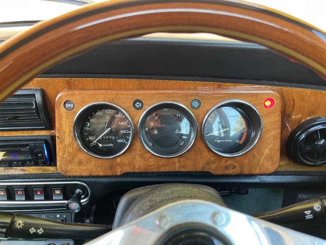 ＭＩＮＩ クーパー　４速クイックシフトＭＴ　センターマフラー　社外サスペンション　１２インチホイール　ウッドステアリング　ＥＴＣ車載器　新品タイヤ交換後納車（26枚目）