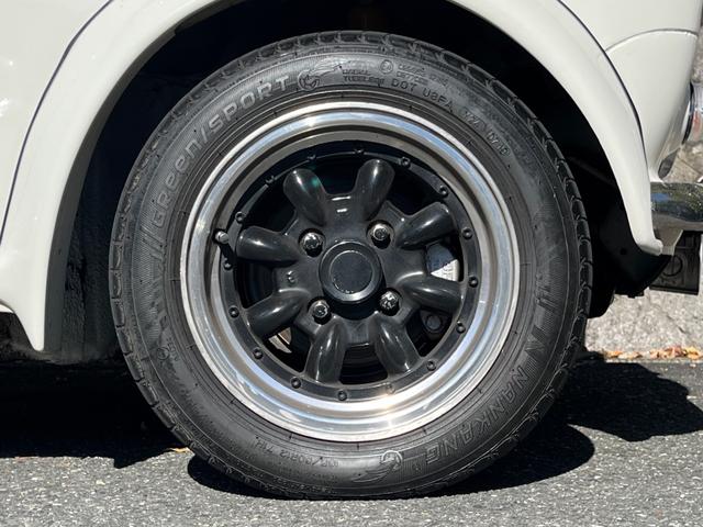 ＭＩＮＩ クーパー　４速クイックシフトＭＴ　センターマフラー　社外サスペンション　１２インチホイール　ウッドステアリング　ＥＴＣ車載器　新品タイヤ交換後納車（41枚目）