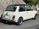 ＭＩＮＩ クーパー　４速クイックシフトＭＴ　センターマフラー　社外サスペンション　１２インチホイール　ウッドステアリング　ＥＴＣ車載器　新品タイヤ交換後納車（7枚目）