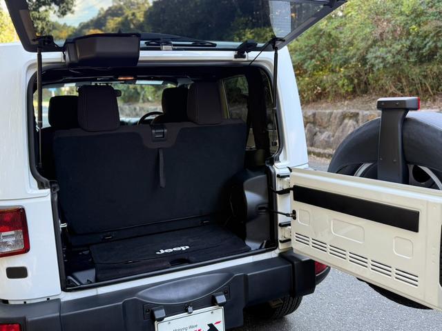 ジープ・ラングラー サハラ　サハラ　カロッツェリアナビ　Ｆ＆Ｒドライブレコーダー（9枚目）