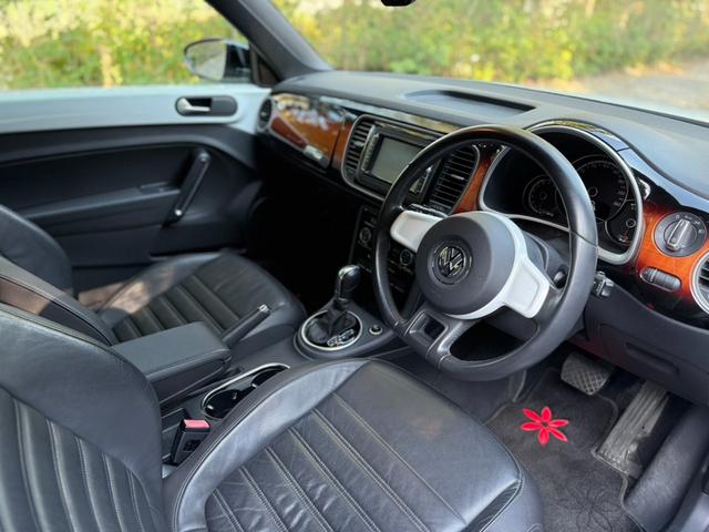 ザ・ビートル・カブリオレ ベースグレード レザーシート 純正OPアルミホイール バックカメラ シートヒーター クルーズコントロール(10枚目)