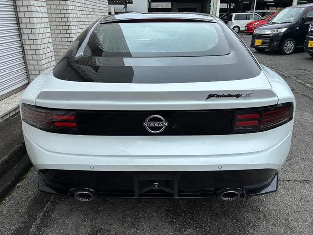 フェアレディZ バージョンST 登録済未使用車 ガレージ保管6速MT(6枚目)