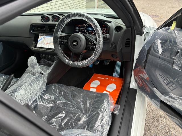 フェアレディZ バージョンST 登録済未使用車 ガレージ保管6速MT(14枚目)