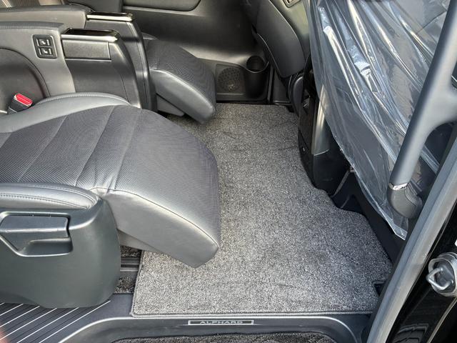 アルファード ２．５Ｓ　Ｃパッケージ　メーカーナビ装着サンルーフ付（9枚目）