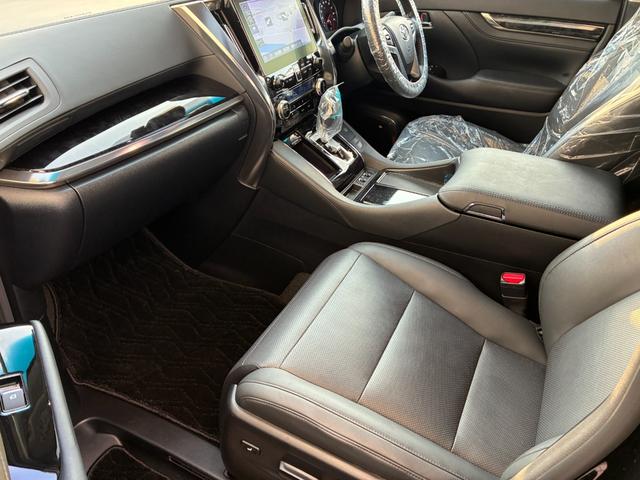 アルファード ２．５Ｓ　Ｃパッケージ　メーカーナビ装着サンルーフ付（15枚目）