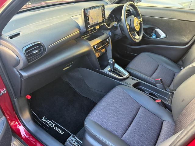 ヤリスクロス ハイブリッドＺ　ワンオーナー禁煙車（6枚目）