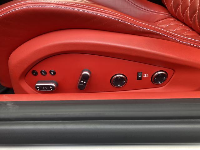 ＦＦ ベースグレード　Ｖ１２　Ｄ車　Ｆ＆Ｒリフター　社外ナビＴＶ　ＬＥＤステア　キーレスエントリー　アルミホイール　シートヒーター　エアコン　パワーステアリング　パワーウィンドウ（47枚目）