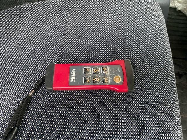 エルフトラック カスタム積載車キャリアカーユニックＮＥＯ５油圧ゲート　ユニックＮＥ０５　サイド開閉　タイヤ固縛装置　油圧式リアゲート（ラジコン可）スマートキー　ウインチ　ＬＥＤヘッドライト（13枚目）