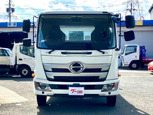ヒノレンジャー 積載車　キャリアカー　ローダー　レッカー　ＭＴ　レーンアシスト　ＥＴＣ　ナビ　ＴＶ　アイドリングストップ　オートマチックハイビーム　オートライト　ＥＳＣ　エアコン　パワーウィンドウ　ＣＤ　ＵＳＢ（2枚目）