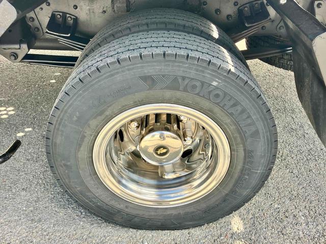 ヒノレンジャー 積載車　キャリアカー　ローダー　レッカー　ＭＴ　レーンアシスト　ＥＴＣ　ナビ　ＴＶ　アイドリングストップ　オートマチックハイビーム　オートライト　ＥＳＣ　エアコン　パワーウィンドウ　ＣＤ　ＵＳＢ（15枚目）