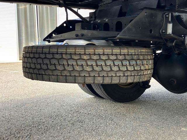 ヒノレンジャー 積載車　キャリアカー　ローダー　レッカー　ＭＴ　レーンアシスト　ＥＴＣ　ナビ　ＴＶ　アイドリングストップ　オートマチックハイビーム　オートライト　ＥＳＣ　エアコン　パワーウィンドウ　ＣＤ　ＵＳＢ（18枚目）