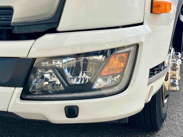 ヒノレンジャー 積載車　キャリアカー　ローダー　レッカー　ＭＴ　レーンアシスト　ＥＴＣ　ナビ　ＴＶ　アイドリングストップ　オートマチックハイビーム　オートライト　ＥＳＣ　エアコン　パワーウィンドウ　ＣＤ　ＵＳＢ（26枚目）