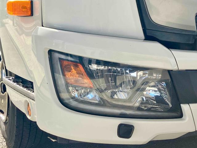 ヒノレンジャー 積載車　キャリアカー　ローダー　レッカー　ＭＴ　レーンアシスト　ＥＴＣ　ナビ　ＴＶ　アイドリングストップ　オートマチックハイビーム　オートライト　ＥＳＣ　エアコン　パワーウィンドウ　ＣＤ　ＵＳＢ（27枚目）