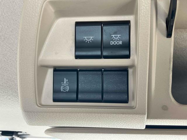 ヒノレンジャー 積載車　キャリアカー　ローダー　レッカー　ＭＴ　レーンアシスト　ＥＴＣ　ナビ　ＴＶ　アイドリングストップ　オートマチックハイビーム　オートライト　ＥＳＣ　エアコン　パワーウィンドウ　ＣＤ　ＵＳＢ（45枚目）