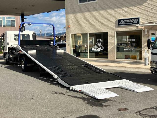 ヒノレンジャー 積載車　キャリアカー　ローダー　レッカー　ＭＴ　レーンアシスト　ＥＴＣ　ナビ　ＴＶ　アイドリングストップ　オートマチックハイビーム　オートライト　ＥＳＣ　エアコン　パワーウィンドウ　ＣＤ　ＵＳＢ（64枚目）