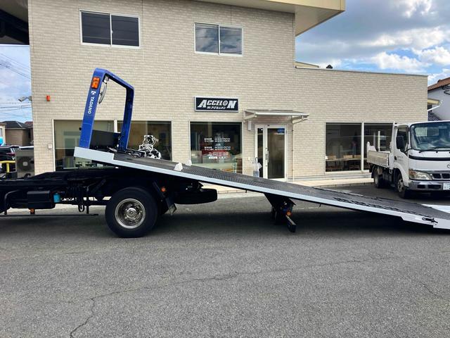 ヒノレンジャー 積載車　キャリアカー　ローダー　レッカー　ＭＴ　レーンアシスト　ＥＴＣ　ナビ　ＴＶ　アイドリングストップ　オートマチックハイビーム　オートライト　ＥＳＣ　エアコン　パワーウィンドウ　ＣＤ　ＵＳＢ（68枚目）