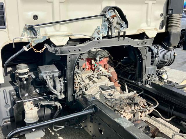 ヒノレンジャー 積載車　キャリアカー　ローダー　レッカー　ＭＴ　レーンアシスト　ＥＴＣ　ナビ　ＴＶ　アイドリングストップ　オートマチックハイビーム　オートライト　ＥＳＣ　エアコン　パワーウィンドウ　ＣＤ　ＵＳＢ（73枚目）