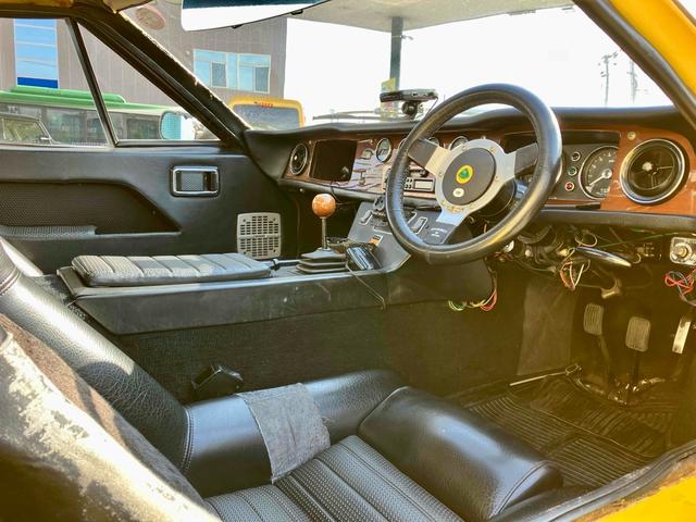 ヨーロッパ 　ドライブレコーダー　バックカメラ　ＭＴ　アルミホイール　カセット（8枚目）