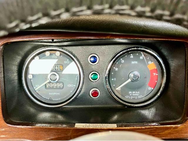 ヨーロッパ 　ドライブレコーダー　バックカメラ　ＭＴ　アルミホイール　カセット（42枚目）