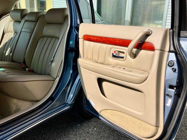 オリジン 　ドライブレコーダー　オートクルーズコントロール　バックカメラ　ナビ　アルミホイール　オートライト　ＡＴ　シートヒーター　キーレスエントリー　電動格納ミラー　盗難防止システム　パワーシート　ＣＤ（40枚目）