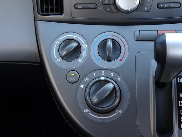 ソニカ Ｒ　平成１９年式　ターボ車　ＣＤオーディオ　スマートキー　スペアキー有り　１６インチアルミホイール（社外品「ＢＬＡＮＤＬＥ－ＬＩＮＥ」）　マニュアルエアコン　アームレストコンソールボックス　ドアバイザー（14枚目）