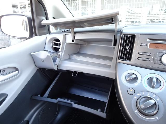 ソニカ Ｒ　平成１９年式　ターボ車　ＣＤオーディオ　スマートキー　スペアキー有り　１６インチアルミホイール（社外品「ＢＬＡＮＤＬＥ－ＬＩＮＥ」）　マニュアルエアコン　アームレストコンソールボックス　ドアバイザー（54枚目）