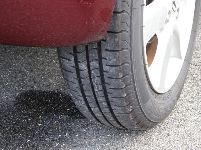 Ｎ－ＯＮＥ プレミアム・Ｌパッケージ　ナビ　バックカメラ　ＥＴＣ　前後ドラレコ　１４インチ純正アルミホイール　スマートキー　スペアキー有り　ＨＩＤヘッドライト　オートエアコン　ＵＳＢ接続　ＤＶＤ再生　横滑り防止装置　オートライト（76枚目）