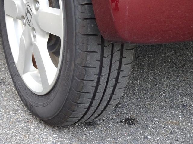 Ｎ－ＯＮＥ プレミアム・Ｌパッケージ　ナビ　バックカメラ　ＥＴＣ　前後ドラレコ　１４インチ純正アルミホイール　スマートキー　スペアキー有り　ＨＩＤヘッドライト　オートエアコン　ＵＳＢ接続　ＤＶＤ再生　横滑り防止装置　オートライト（77枚目）