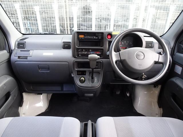 ハイゼットカーゴ DX ラジオデッキ キーレスエントリー ドアバイザー マニュアルエアコン パワーステアリング ヘッドライトレベライザー 4人乗り 12V電源ソケット(11枚目)