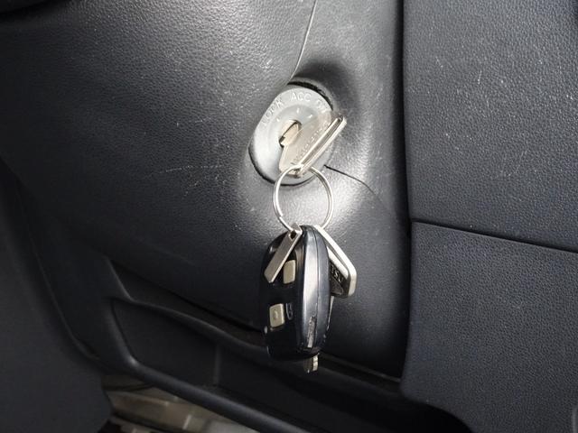 ハイゼットカーゴ DX ラジオデッキ キーレスエントリー ドアバイザー マニュアルエアコン パワーステアリング ヘッドライトレベライザー 4人乗り 12V電源ソケット(44枚目)