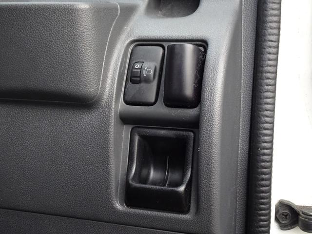 ハイゼットカーゴ DX ラジオデッキ キーレスエントリー ドアバイザー マニュアルエアコン パワーステアリング ヘッドライトレベライザー 4人乗り 12V電源ソケット(45枚目)