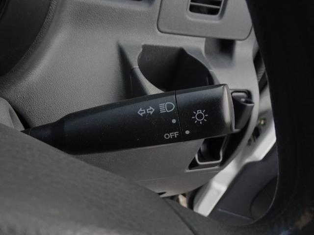 ハイゼットカーゴ DX ラジオデッキ キーレスエントリー ドアバイザー マニュアルエアコン パワーステアリング ヘッドライトレベライザー 4人乗り 12V電源ソケット(49枚目)
