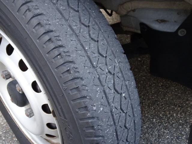 ハイゼットカーゴ DX ラジオデッキ キーレスエントリー ドアバイザー マニュアルエアコン パワーステアリング ヘッドライトレベライザー 4人乗り 12V電源ソケット(62枚目)