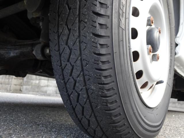 ハイゼットカーゴ DX ラジオデッキ キーレスエントリー ドアバイザー マニュアルエアコン パワーステアリング ヘッドライトレベライザー 4人乗り 12V電源ソケット(64枚目)