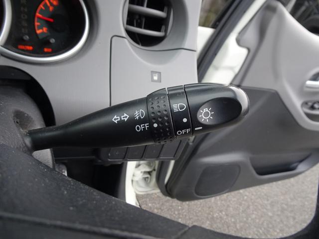 ソニカ ＲＳ　ターボ　ナビ　ＥＴＣ　Ｂｌｕｅｔｏｏｔｈ　ＣＤ／ＤＶＤ再生　ＨＩＤヘッドライト　オートエアコン　アームレストコンソールボックス　１５インチ純正アルミホイール　スマートキー　スペアキー有り（49枚目）