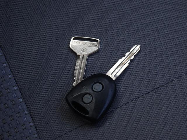 ミライース Ｘ　走行無制限１年保証　車検２年受渡　ナビ　ＵＳＢ接続　ＣＤ　ワンセグＴＶ　１４インチ純正アルミホイール　キーレスエントリー　アイドリングストップ　ヘッドライトレベライザー　ドアバイザー　スペアキー有り（4枚目）